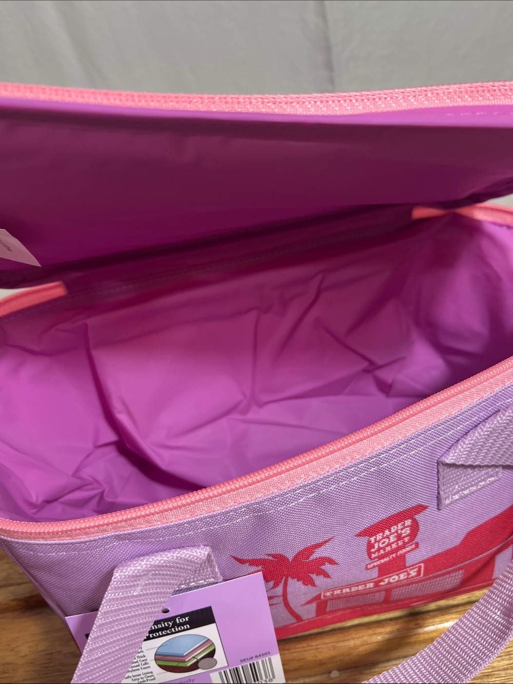 NWT Trader Joe’s Mini Insulated Lavender Purple Magenta Pink 1.5 Gal cooler bag - Picture 6 of 6